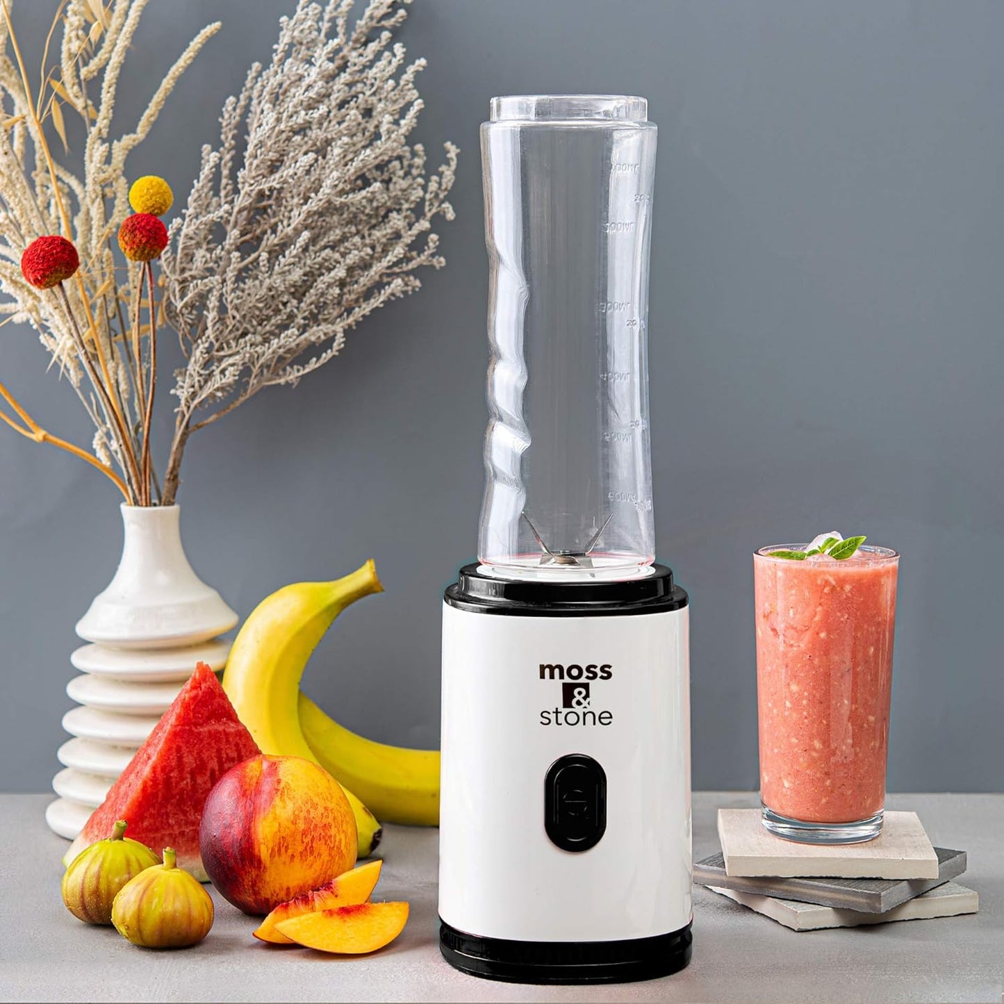 personal blender for smoothies Personal Blender Single Serve Shake & Smoothies Maker with Portable Travel Sport Bottle - Mini Juicer, White & Black Single Serve Blender for Smoothies and Shakes - Bottle 20 Oz